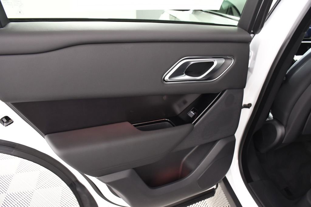 New 2026 Land Rover Range Rover Velar Dynamic SE AWD/4WD image 26