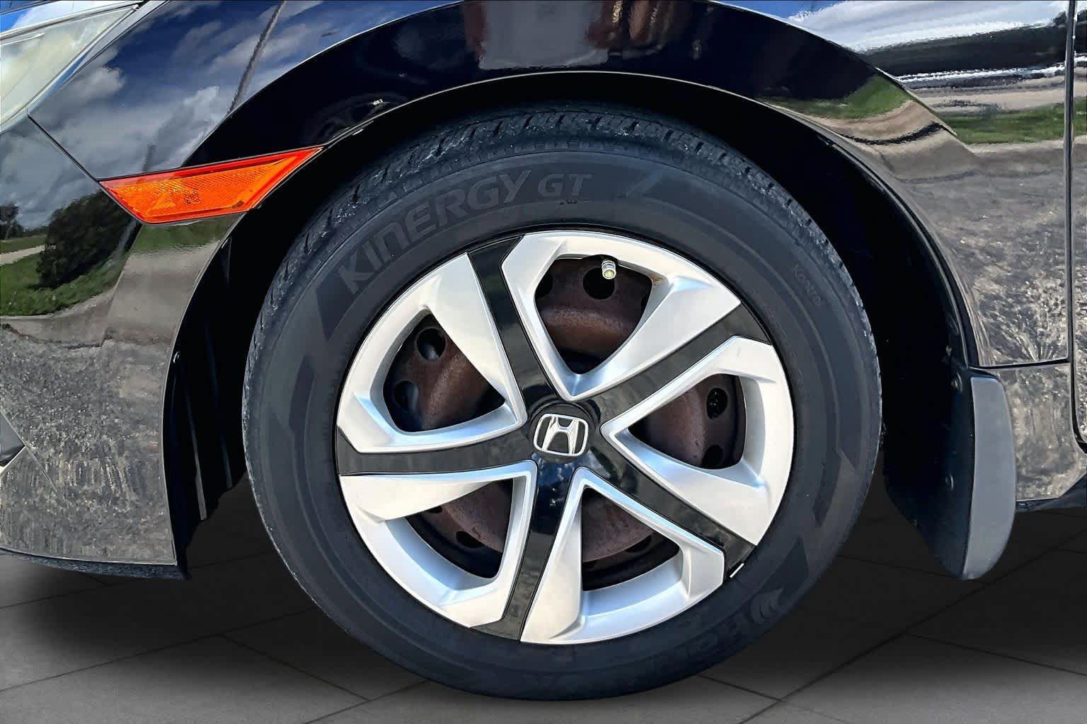 Used 2018 Honda Civic LX image 11