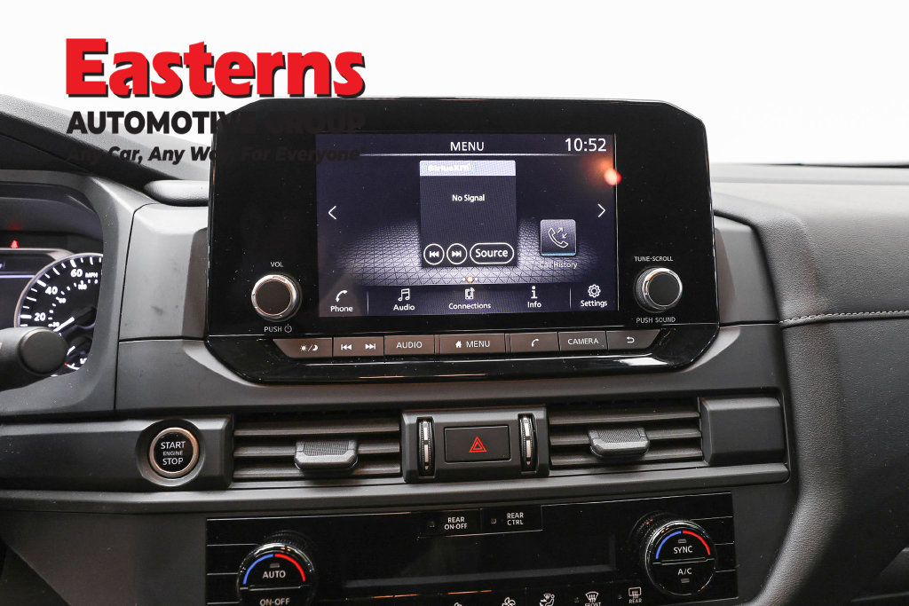 Used 2023 Nissan Pathfinder S AWD/4WD image 13