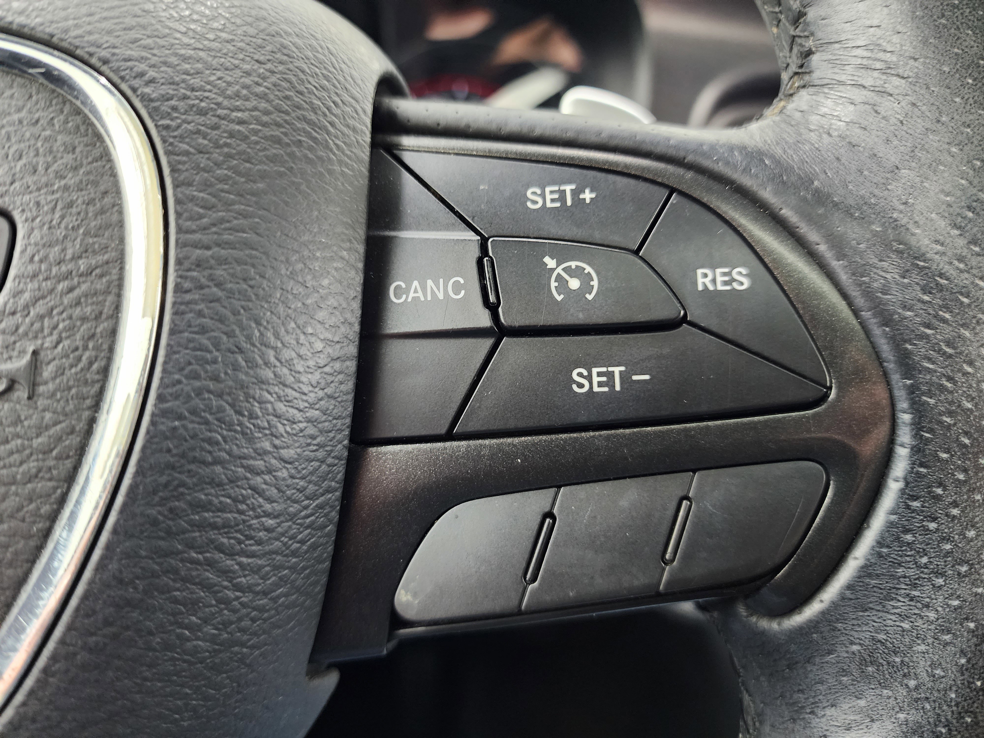 Used 2017 Dodge Charger SXT w/ AWD Plus Group image 17