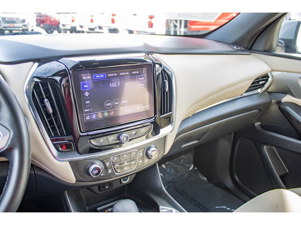 Used 2023 Chevrolet Traverse LT w/ LPO, Cargo Package AWD/4WD image 40