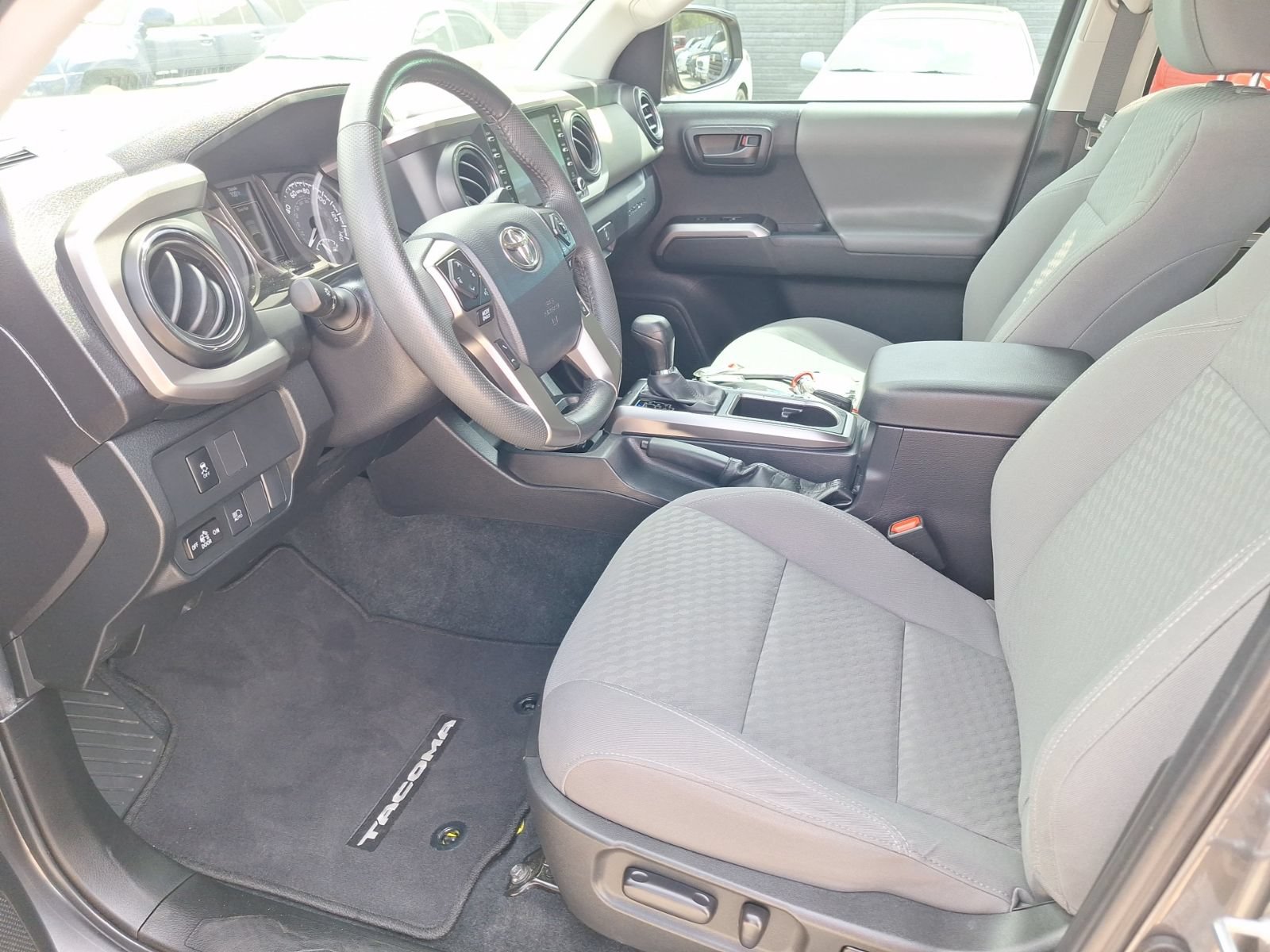 Used 2023 Toyota Tacoma SR5 RWD image 16