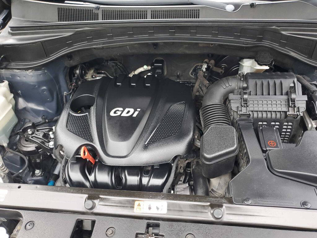 Used 2013 Hyundai Santa Fe Sport FWD image 11