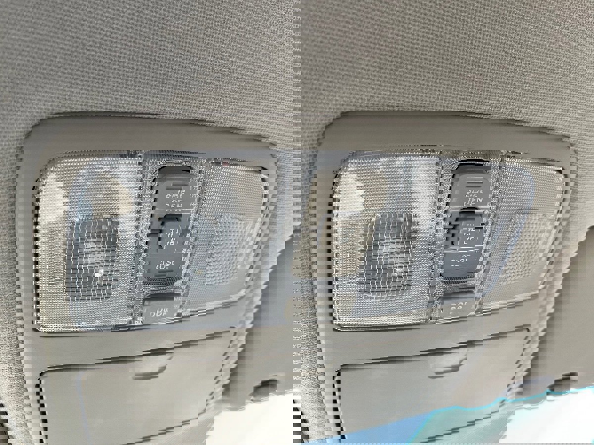 Used 2011 Hyundai Elantra SE image 22