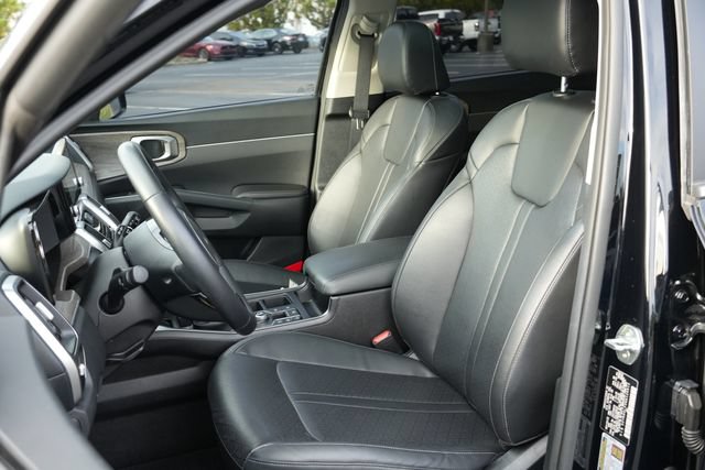 Used 2022 Kia Sorento EX w/ Panoramic Sunroof Package FWD image 22