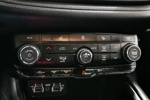 Used 2024 Dodge Durango SXT AWD/4WD image 17