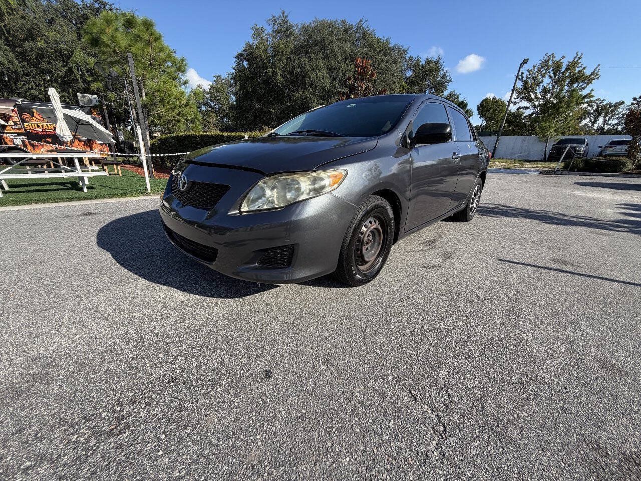 Used 2010 Toyota Corolla LE FWD image 3