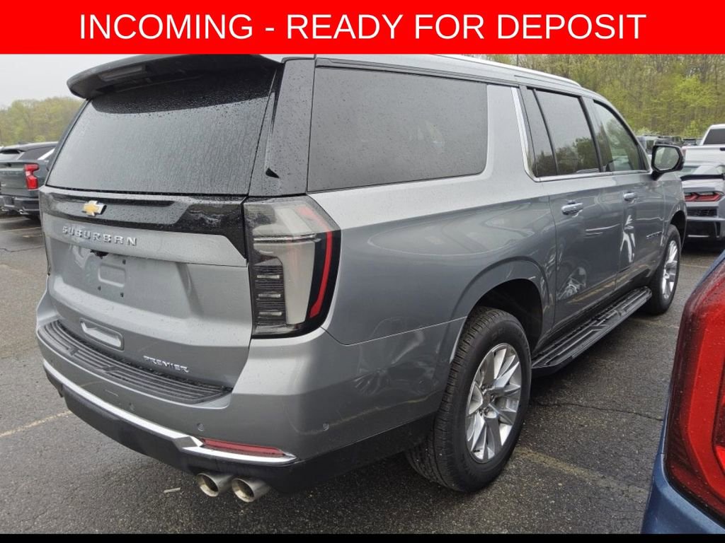 Used 2025 Chevrolet Suburban Premier w/ Sun And Tow Package AWD/4WD image 13