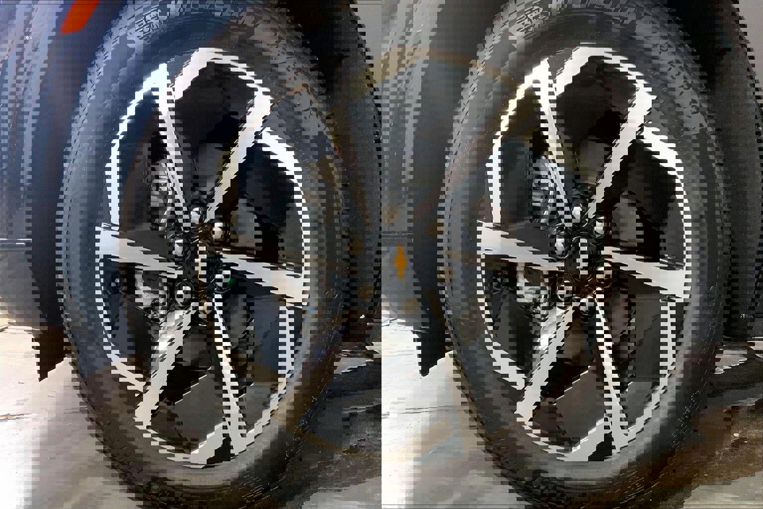 Used 2025 Chevrolet Equinox EV LT FWD image 9