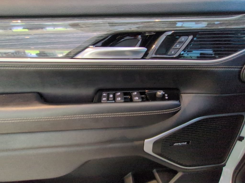 Used 2022 Jeep Wagoneer Series II w/ Premium Group I RWD image 10