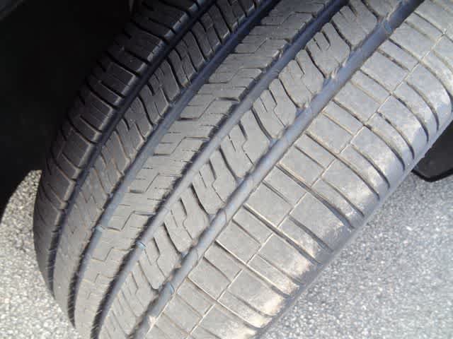 Used 2023 Buick Envision Essence w/ Sport Touring Package FWD image 44