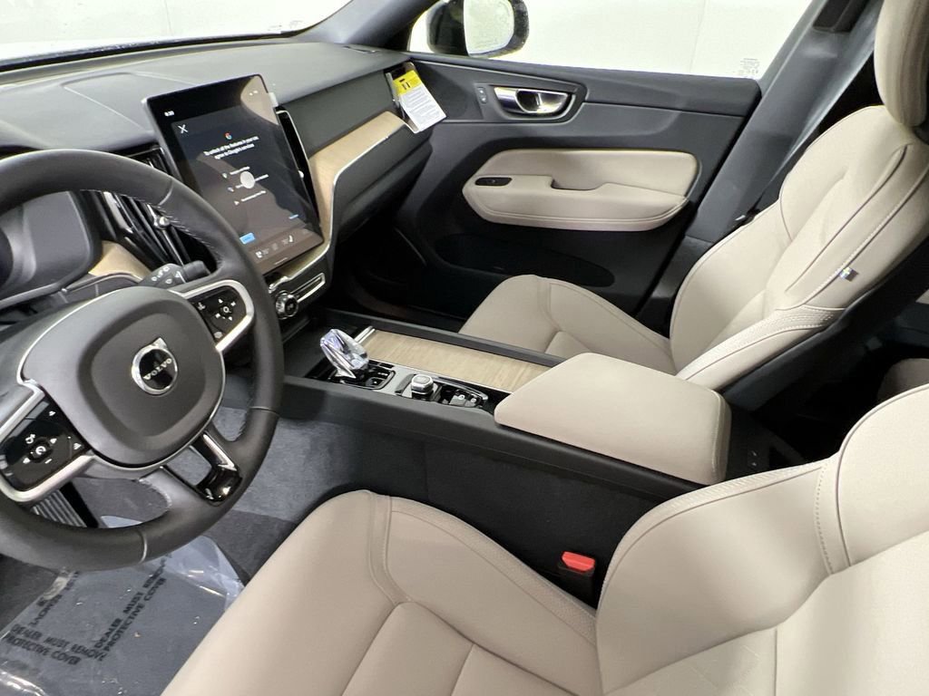 New 2026 Volvo XC60 B5 Plus w/ Protection Package Premier image 13