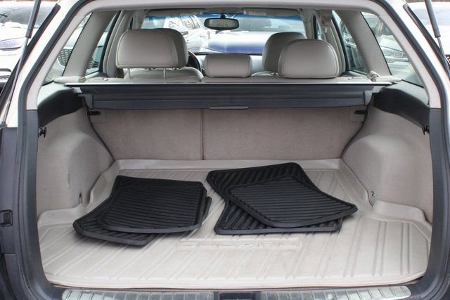 Used 2005 Subaru Outback 3.0R L.L. Bean image 20