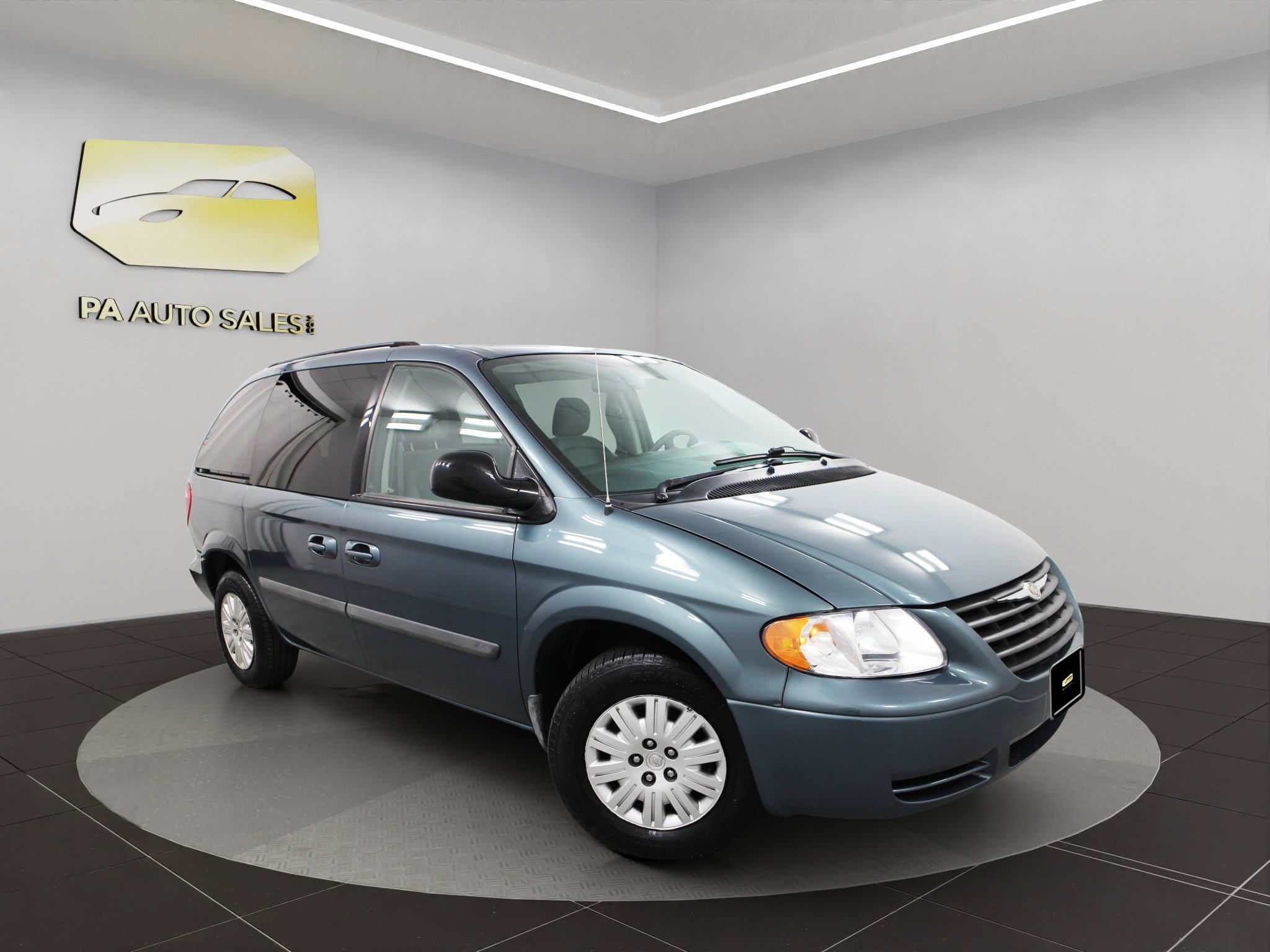 Used 2007 Chrysler Town & Country w/ Popular Equipment Group I