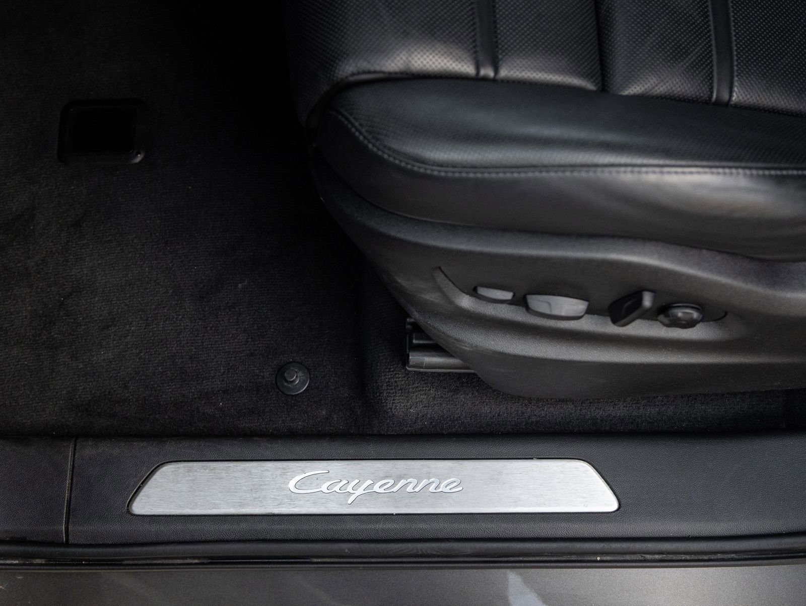 Certified 2023 Porsche Cayenne image 20