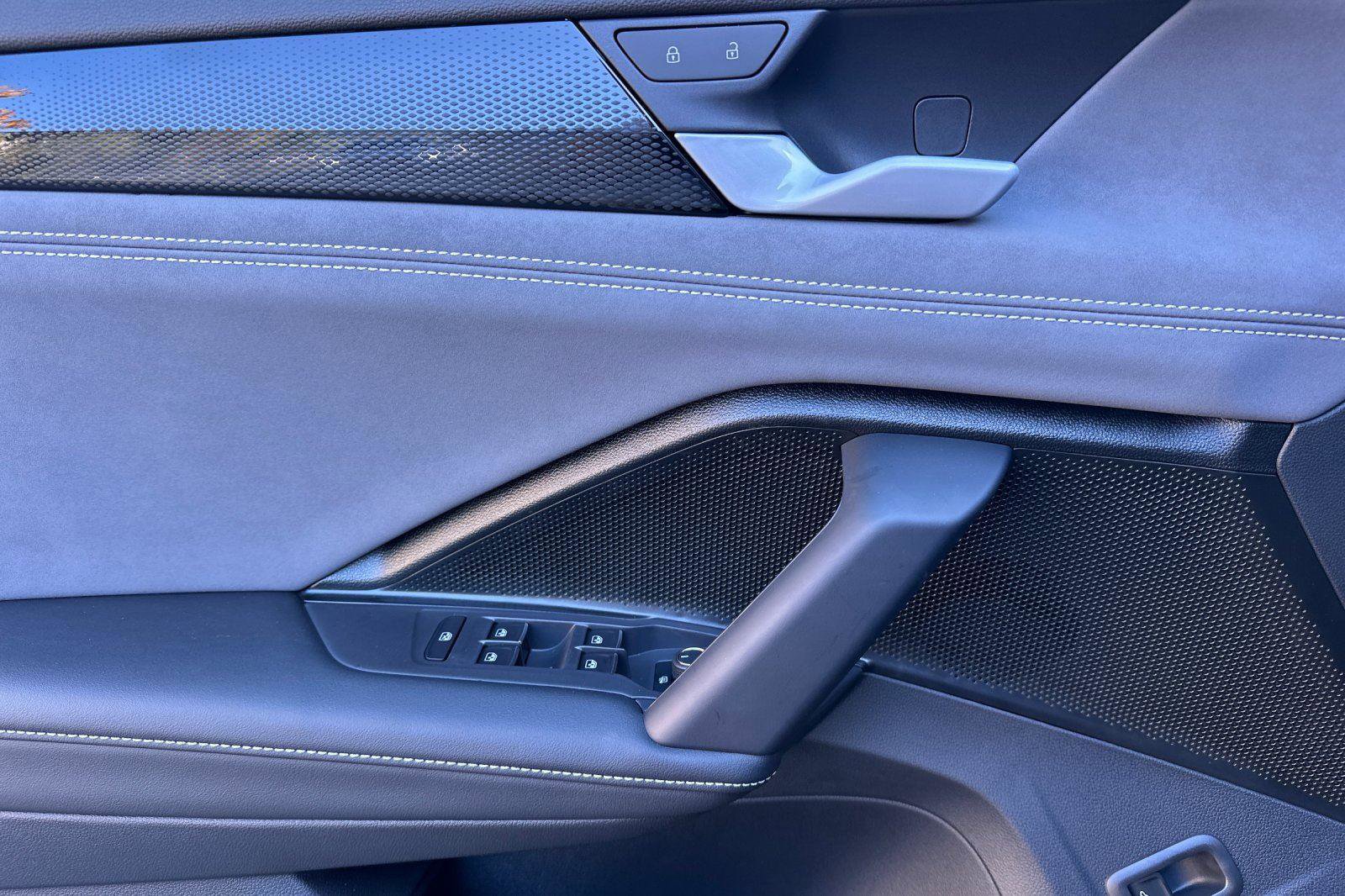 New 2026 Volkswagen Tiguan SE image 10