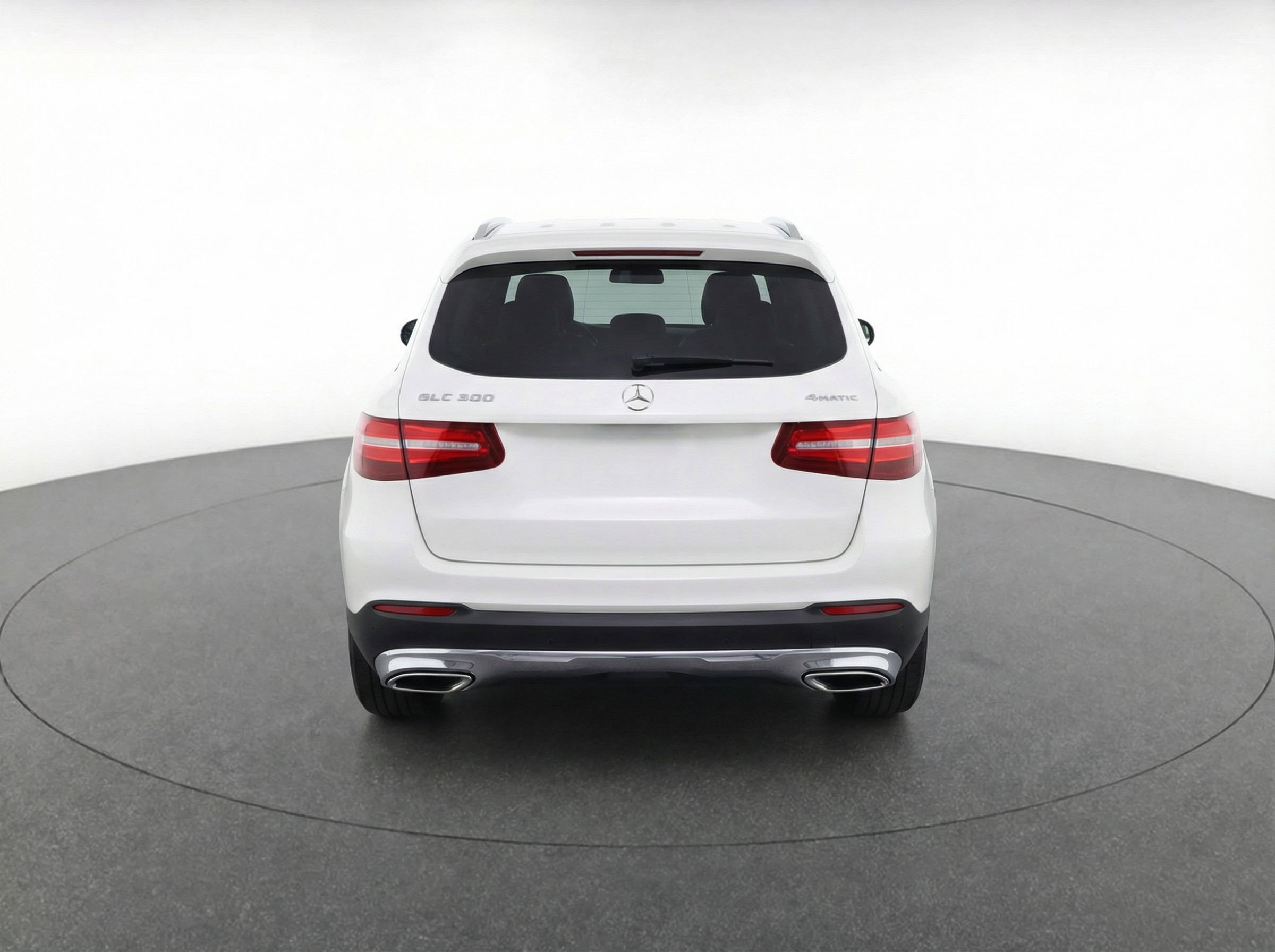 Used 2024 Mercedes-Benz GLC 300 4MATIC image 7