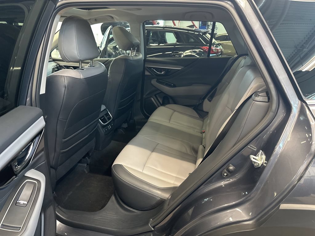 Used 2023 Subaru Outback Limited AWD/4WD image 21