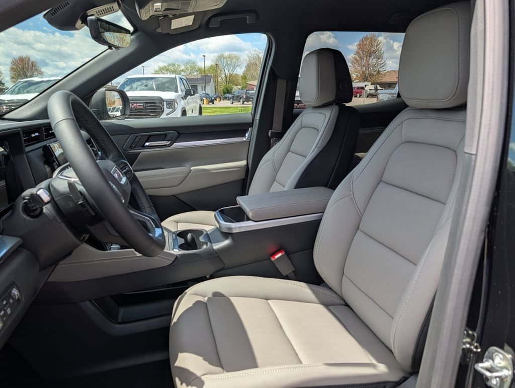 New 2026 GMC Terrain Elevation w/ Elevation Premium Package AWD/4WD image 43