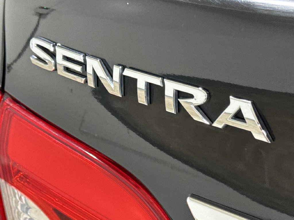 Used 2018 Nissan Sentra SL FWD image 27