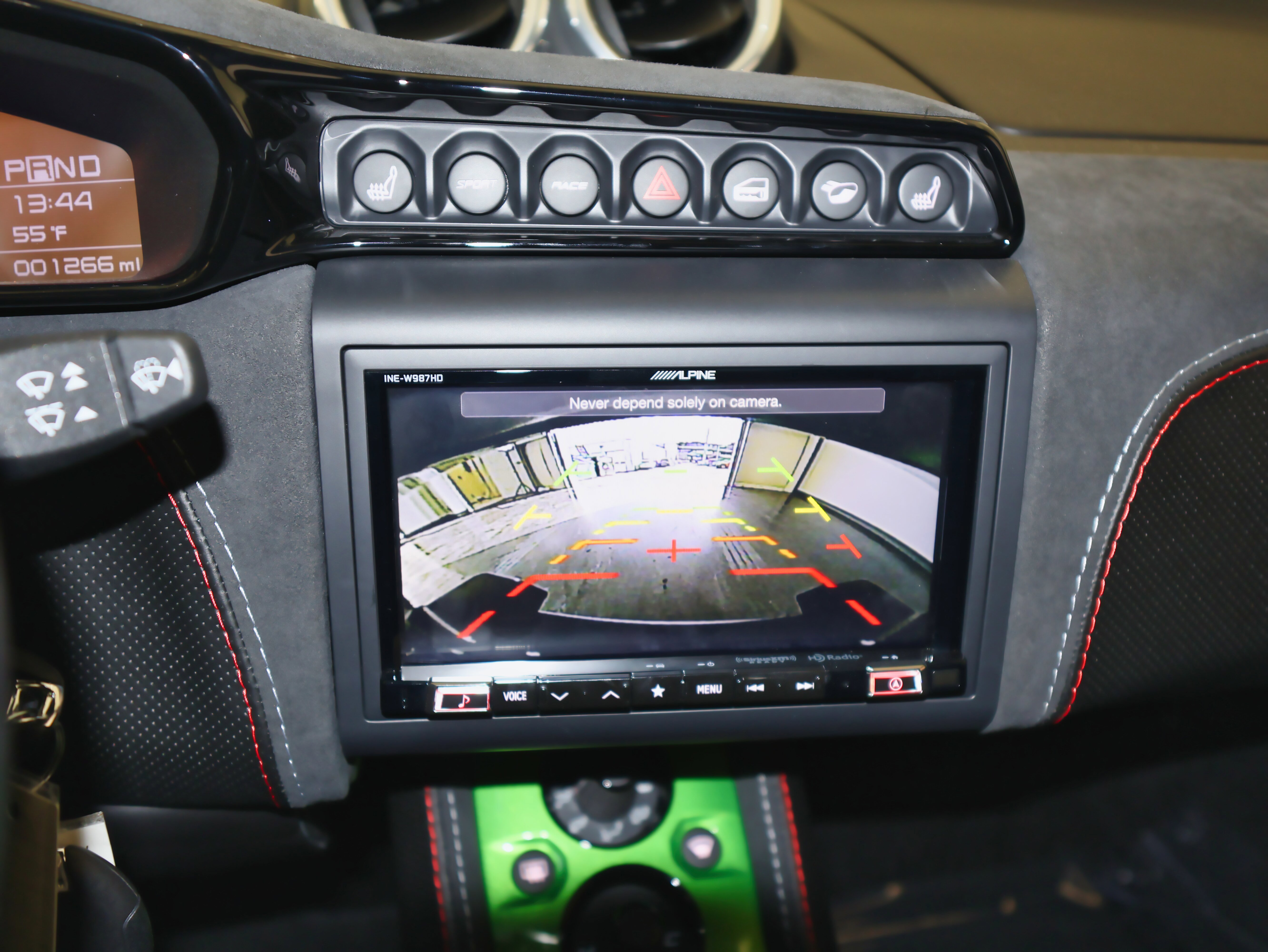 Used 2021 Lotus Evora image 31