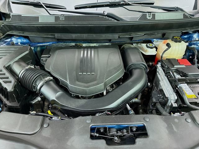 Used 2024 Chevrolet Traverse LT w/ LPO, Cargo Package image 33