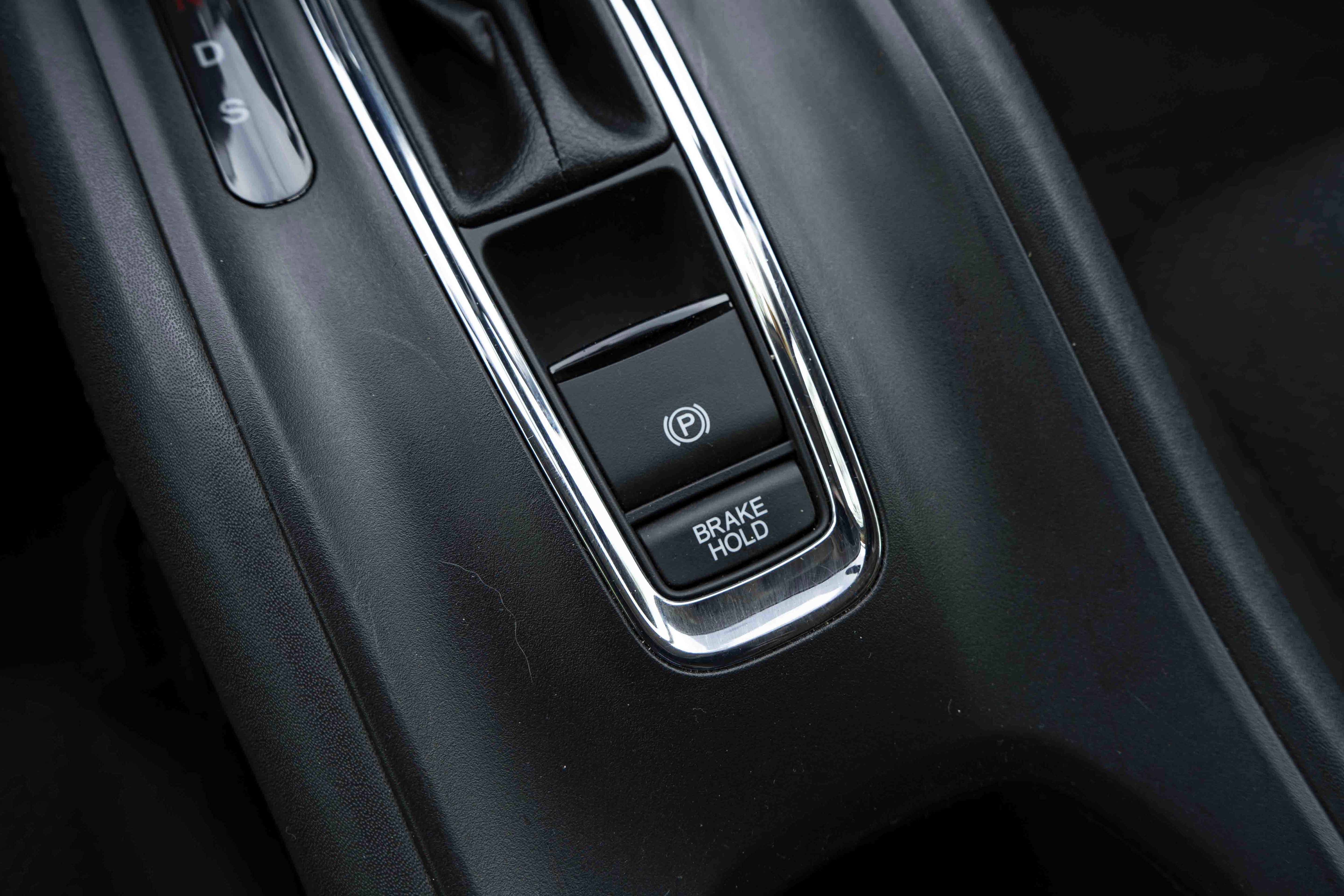 Used 2017 Honda HR-V EX image 28