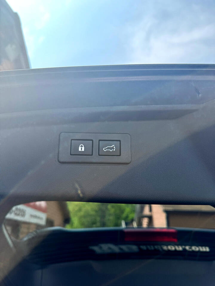 Used 2025 Subaru Outback Touring image 22