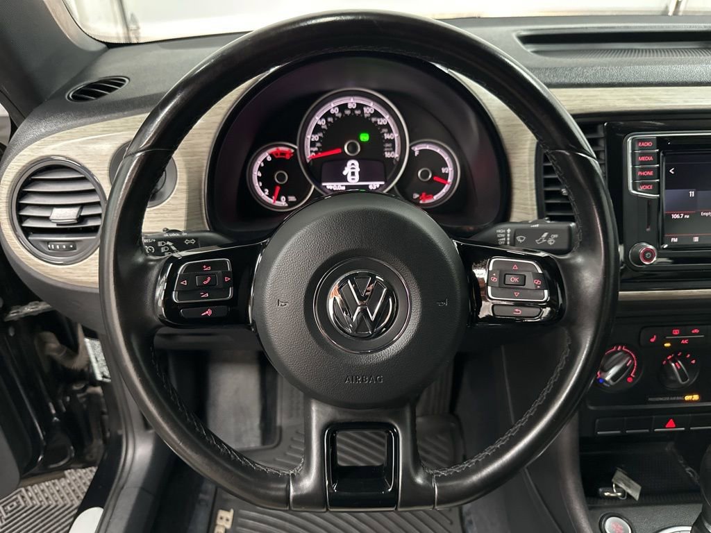 Used 2018 Volkswagen Beetle 2.0T Coast w/ Coast Lighting Package FWD image 14