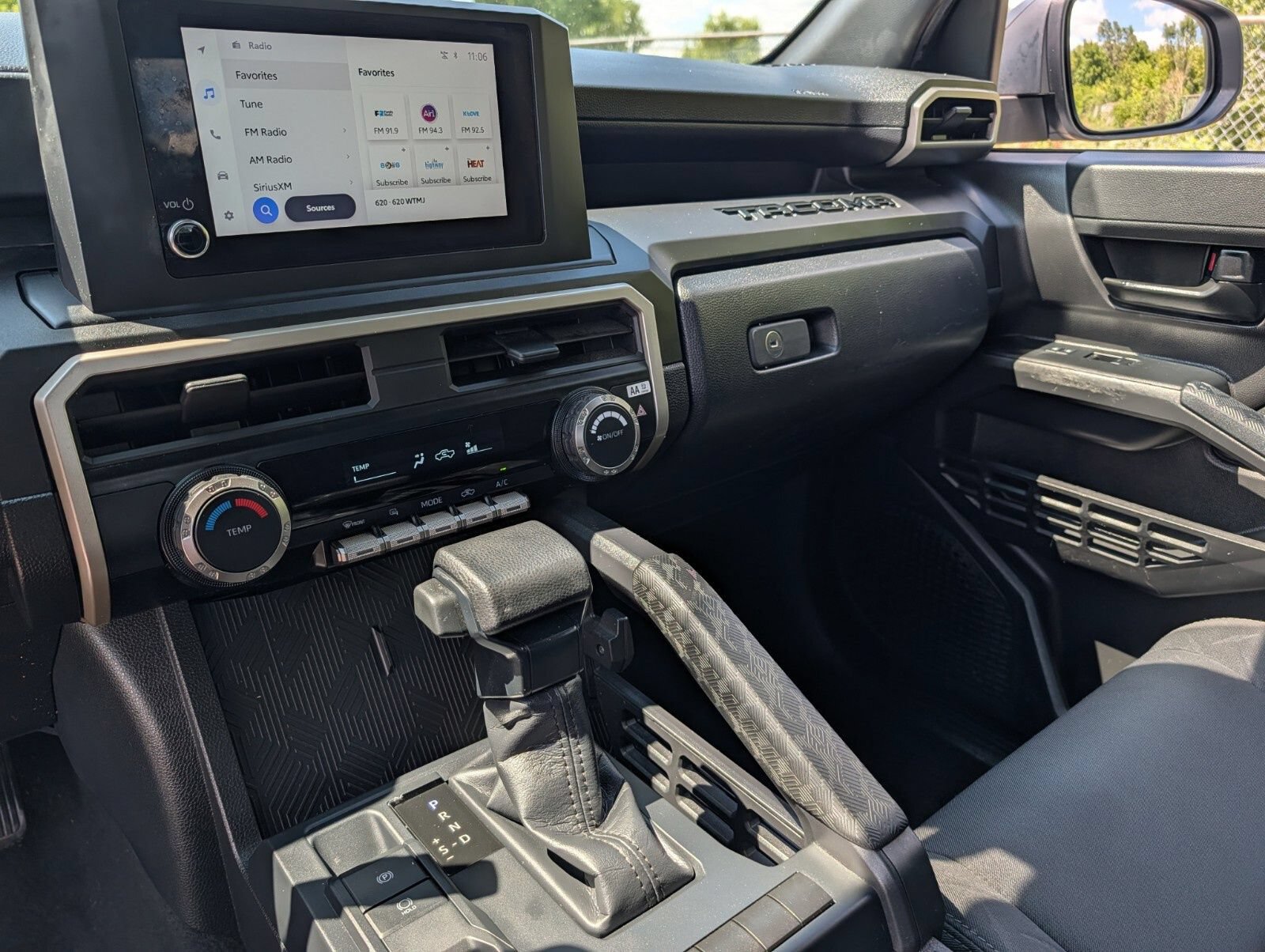 Used 2024 Toyota Tacoma SR RWD image 25