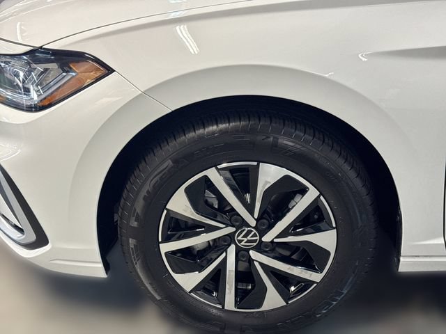 Certified 2025 Volkswagen Jetta S FWD image 19
