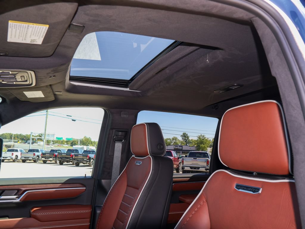 New 2026 GMC Sierra 3500 Denali Ultimate AWD/4WD image 9