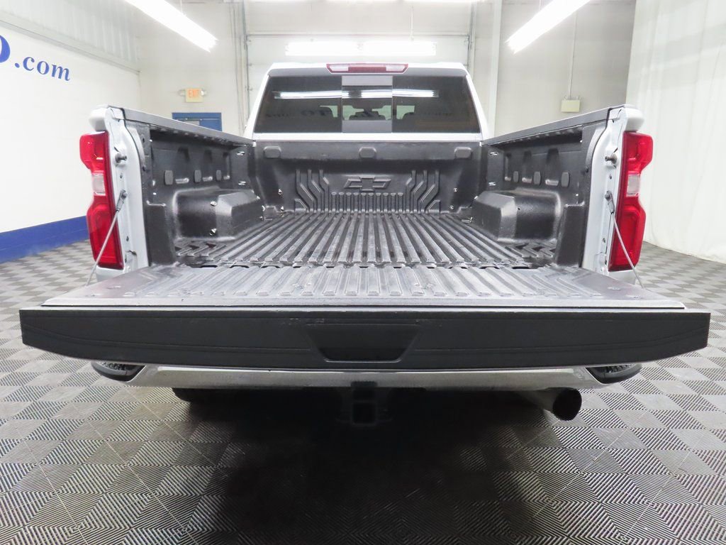 Used 2020 Chevrolet Silverado 2500 LTZ w/ LTZ Plus Package image 33