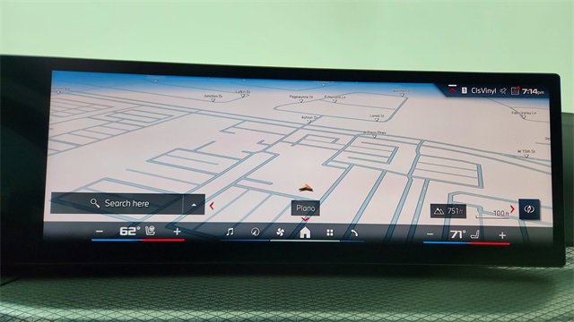 Used 2026 BMW M440i Convertible image 46