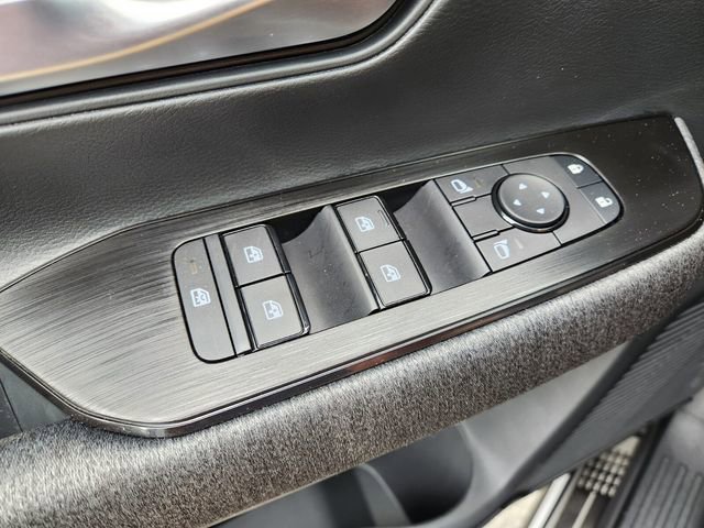 New 2026 Nissan Kicks SV FWD image 18