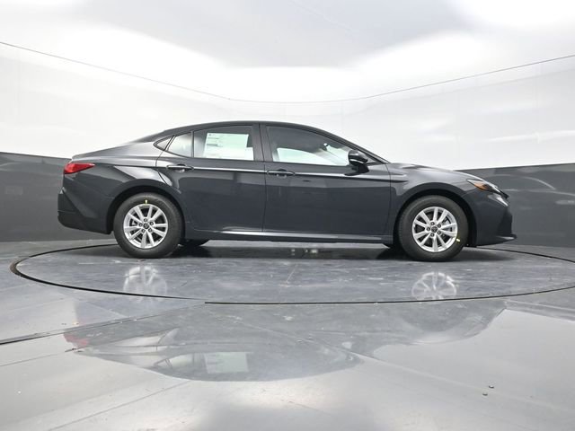 New 2026 Toyota Camry LE FWD image 34