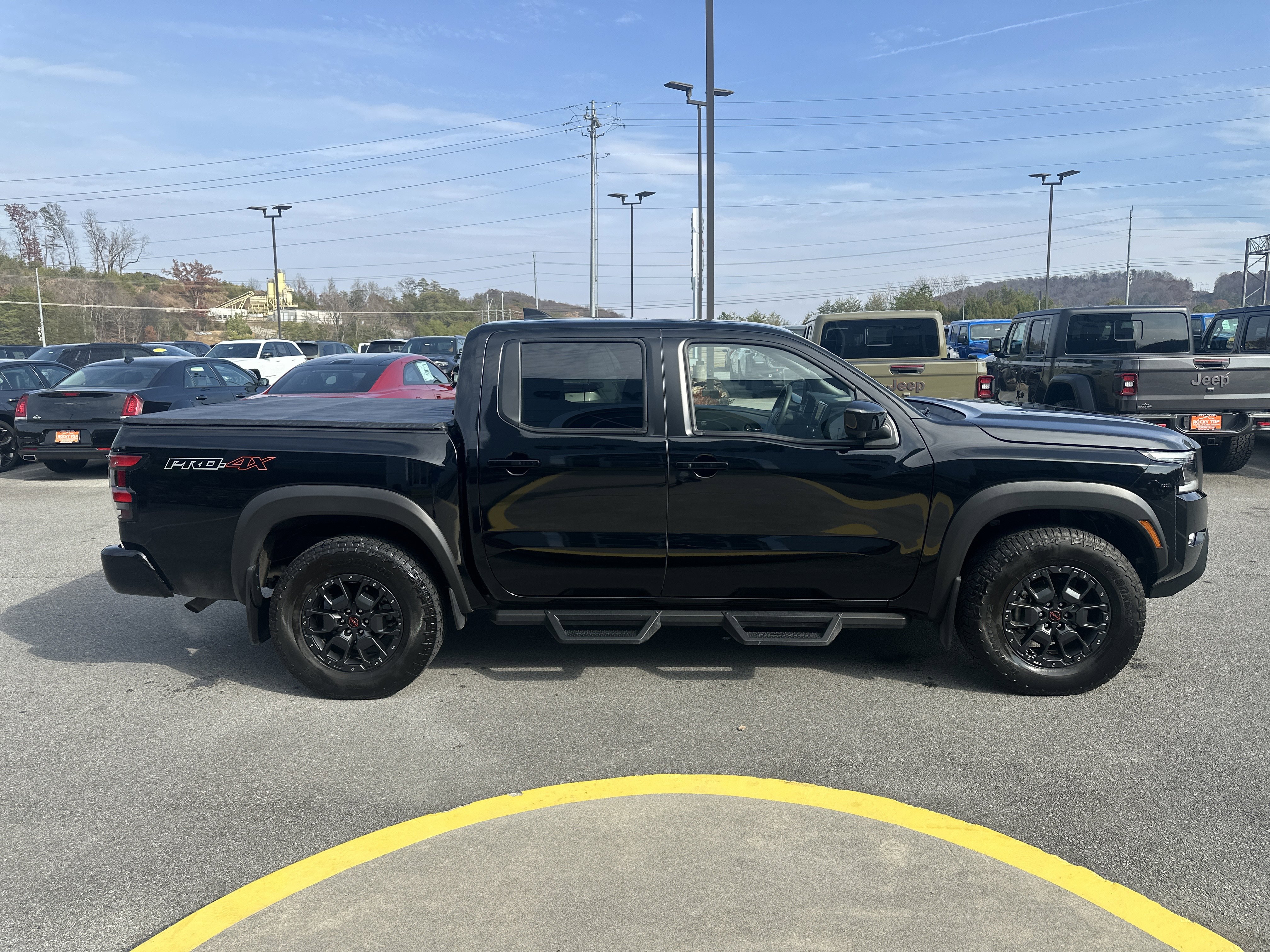 Used 2024 Nissan Frontier PRO-4X w/ Pro Premium Package image 7