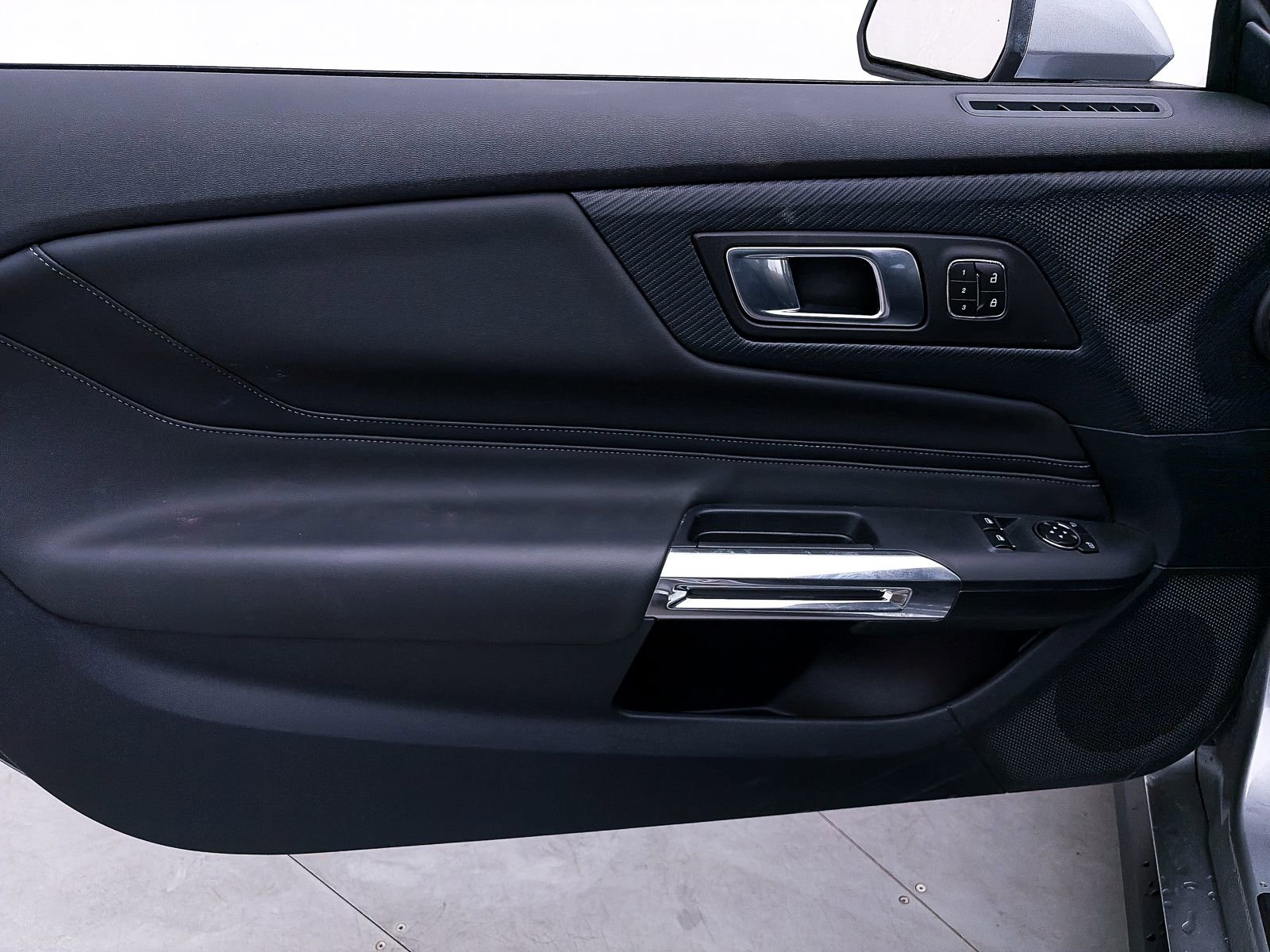 Used 2024 Ford Mustang GT Premium image 15