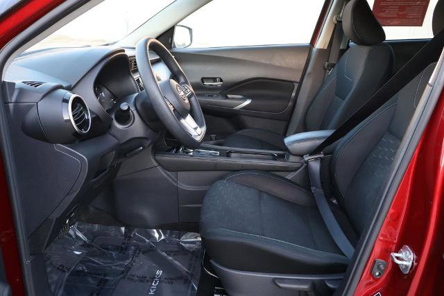 Certified 2024 Nissan Kicks SV FWD image 17