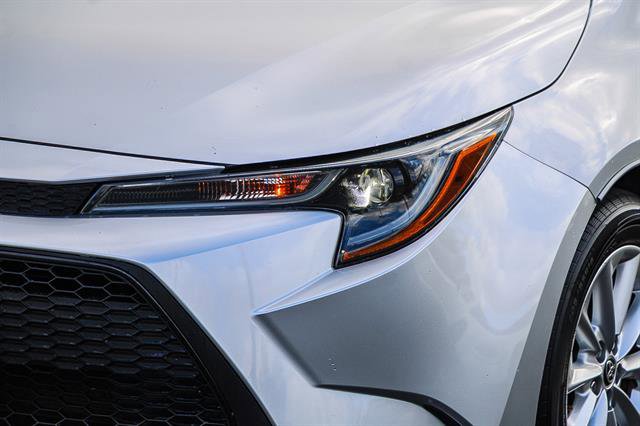 Used 2020 Toyota Corolla LE w/ LE Premium Package image 8