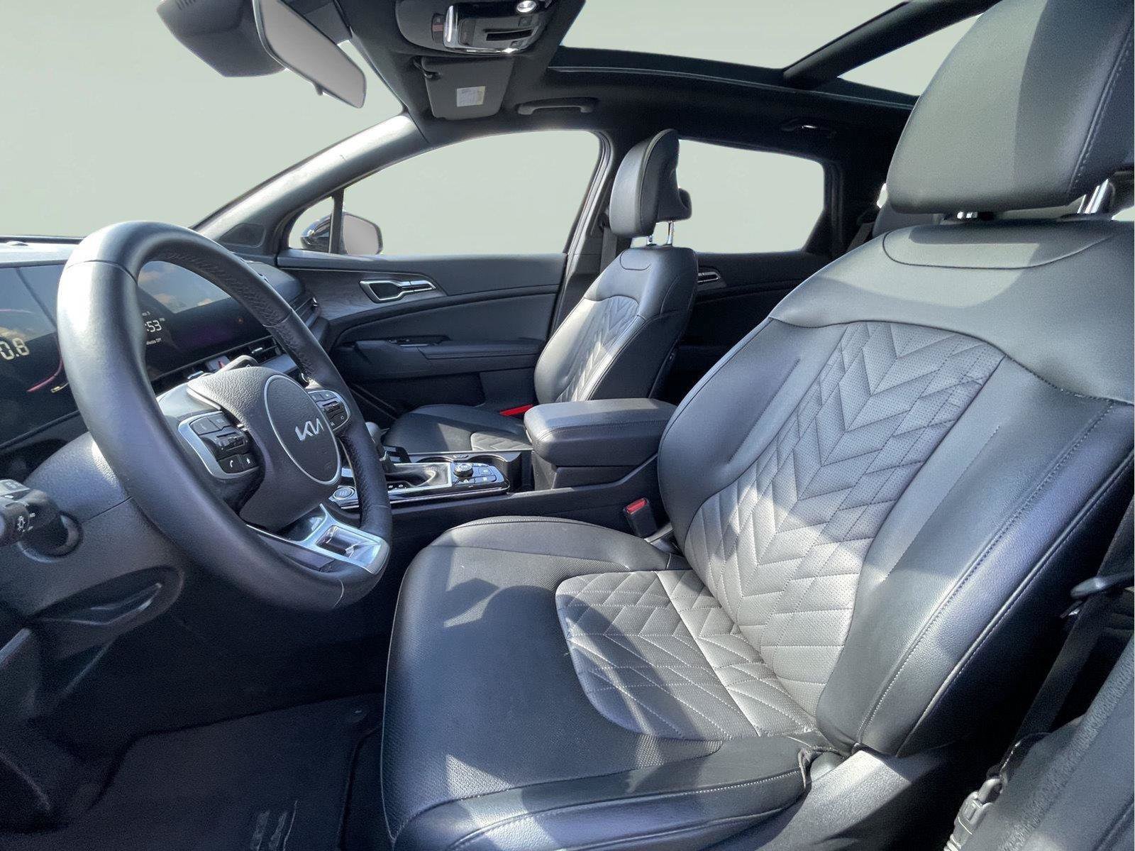 Used 2024 Kia Sportage X-Line w/ X-Line Premium Package AWD/4WD image 15