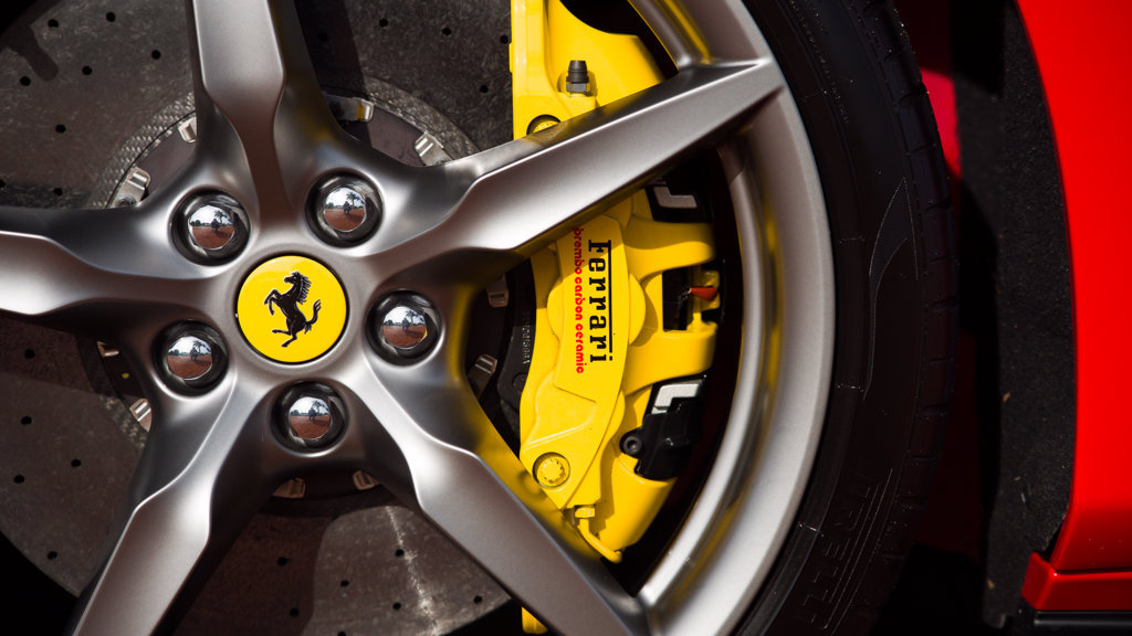 Certified 2023 Ferrari F8 Tributo RWD image 34