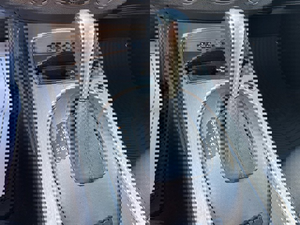 Used 2003 BMW Z4 3.0i image 9