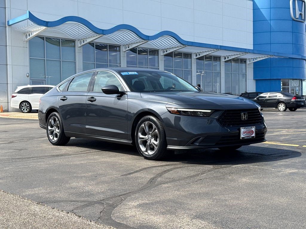 Certified 2023 Honda Accord EX image 3