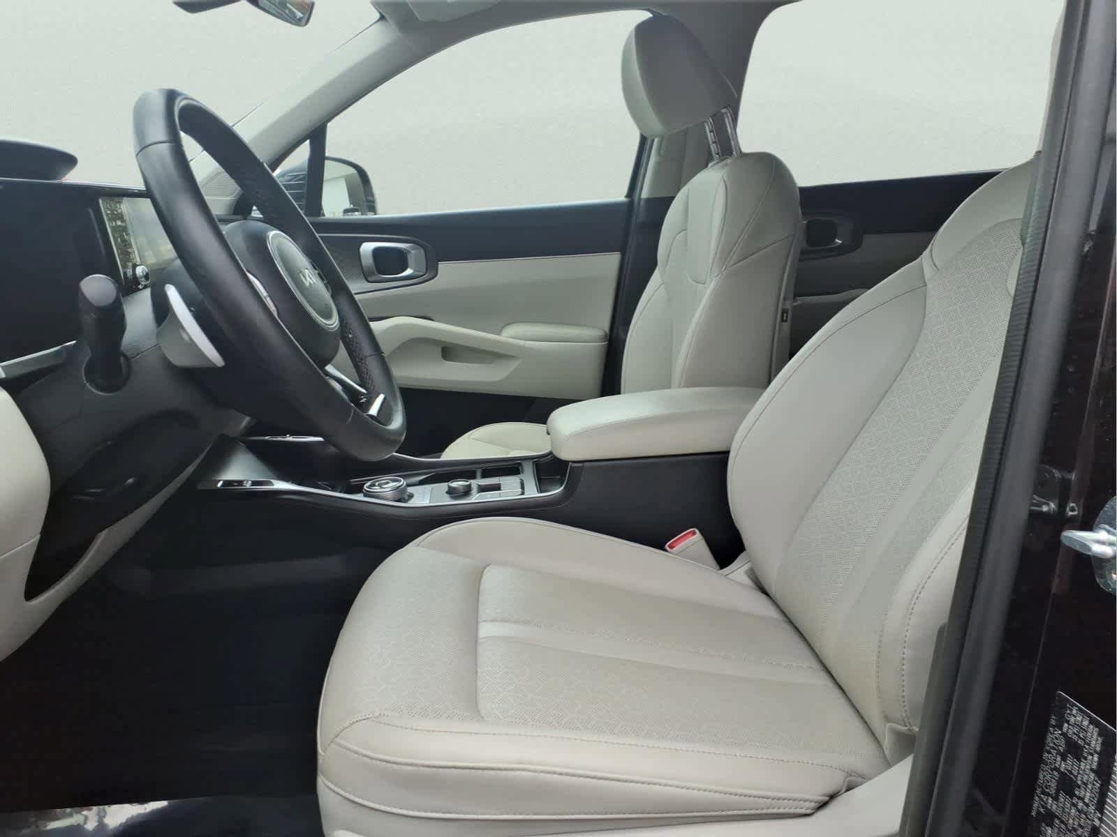 Used 2022 Kia Sorento S AWD/4WD image 14