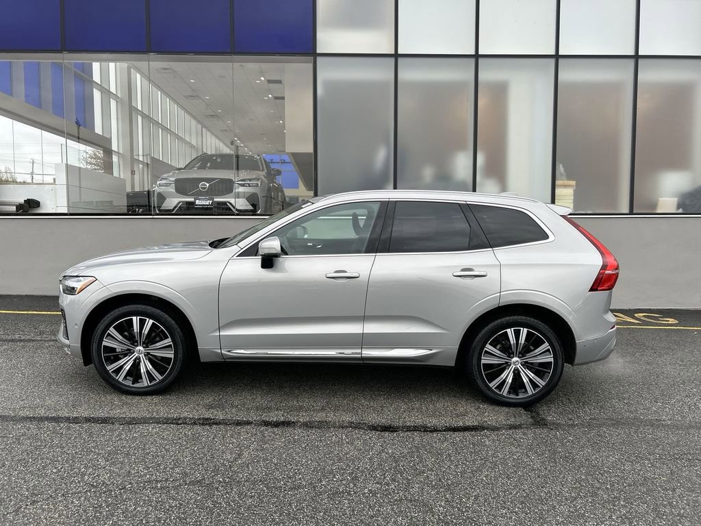 Certified 2023 Volvo XC60 B5 Plus AWD/4WD image 5
