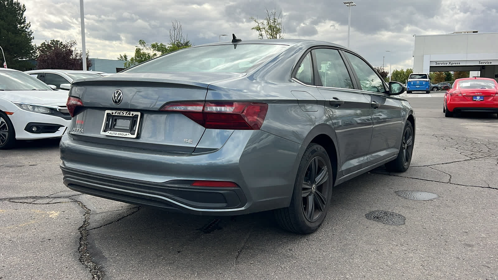 Certified 2022 Volkswagen Jetta SE FWD image 5
