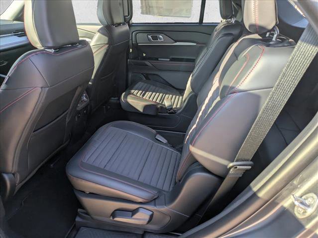 New 2026 Ford Explorer ST-Line w/ ST-Line Street Pack image 15