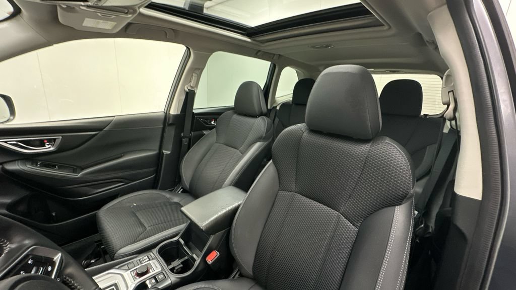 Used 2024 Subaru Forester Premium AWD/4WD image 9