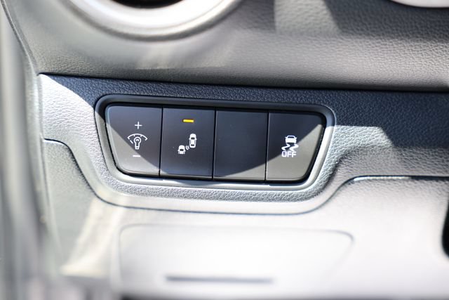 Used 2023 Kia Forte GT-Line w/ GT-Line Premium Package FWD image 16